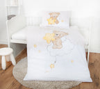 babybest Bettwäsche ‘Kleiner Schutzengel’ im weißen Gitterbett