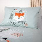 Kissen 40 x 60 cm mit Fuchs zwischen Tannen