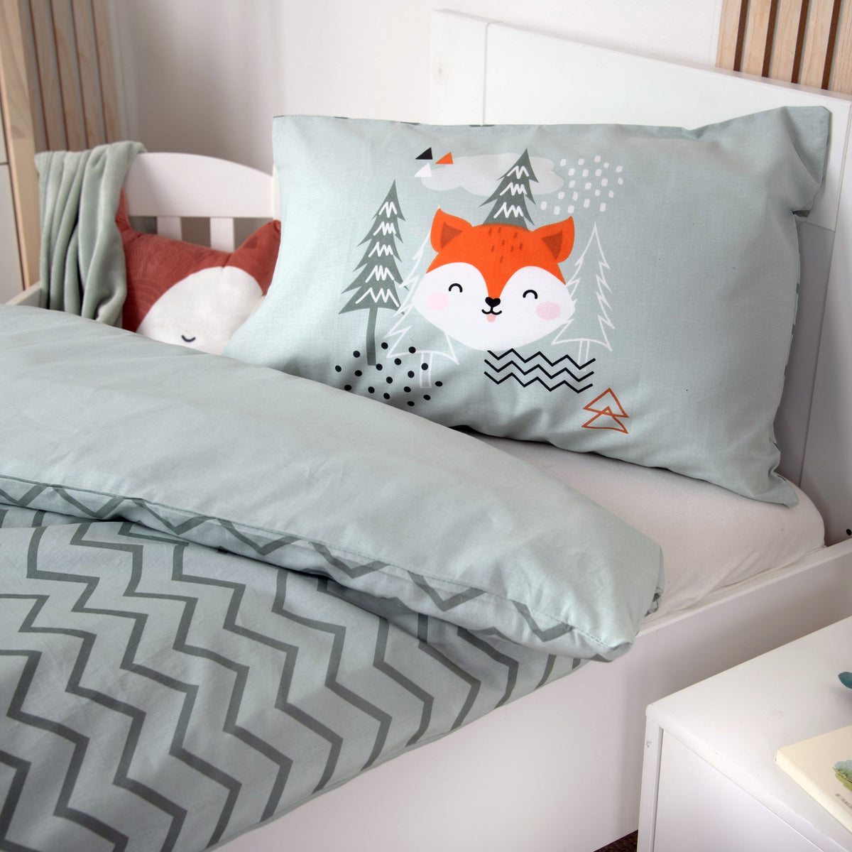 Zickzack-Seite der Bettwäsche ‘Nordic Forest’ mit Fuchs-Kissen
