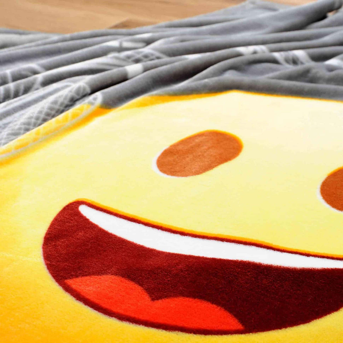 Nahaufnahme des lachenden Smiley-Munds