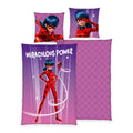 Miraculous Bettwäsche ‘Power’: Ladybug mit Jojo und Schriftzug Miraculous Power auf Lila und Pink, Wendeseite lila gemustert
