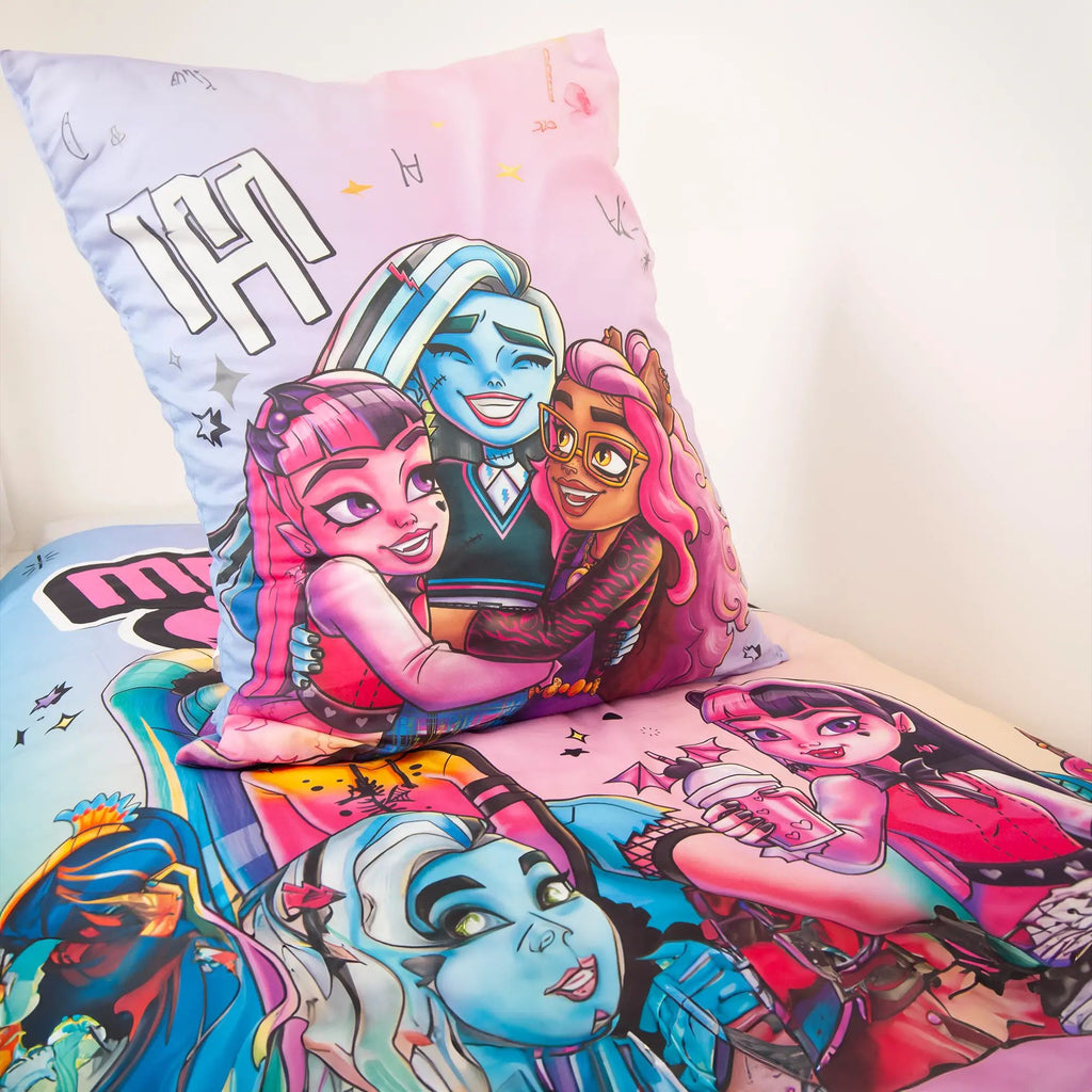 Kissenrückseite mit drei Freundinnen Arm in Arm, Monster High Bettwäsche ‘Classic’
