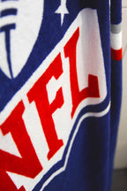 Nahaufnahme des NFL-Schriftzugs auf dem Handtuch