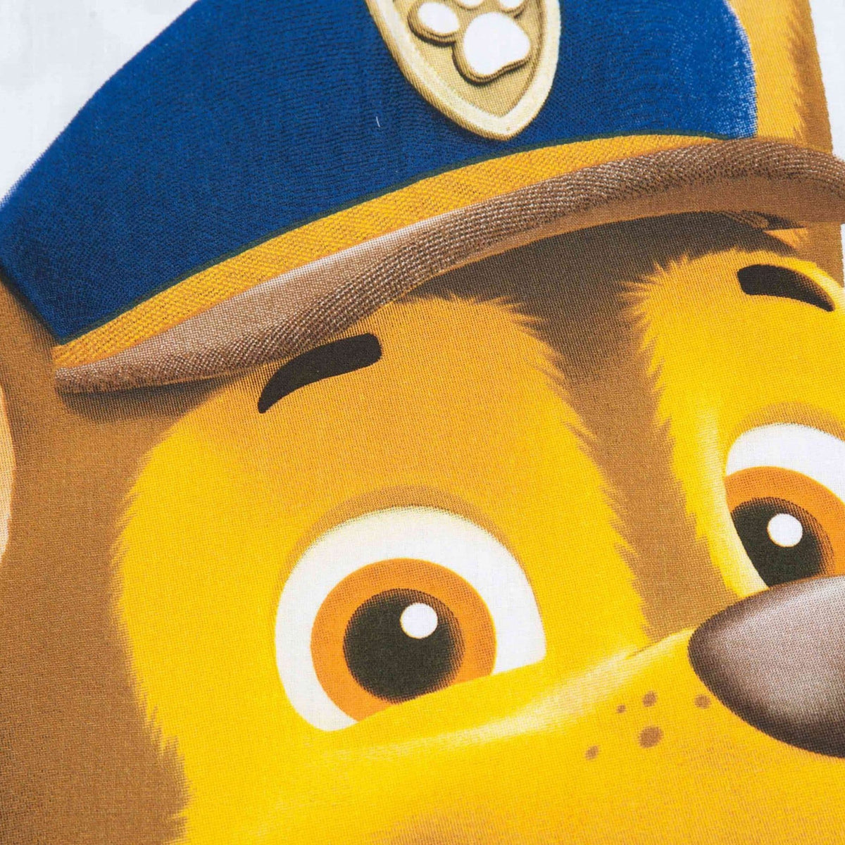 Nahaufnahme von Chase mit Polizeimütze auf dem Bettbezug ‘Classic’
