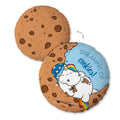 Pummeleinhorn Formkissen ‘Dreaming of Cookies’ Ø 30 cm: vorn das schlafende Pummeleinhorn auf dem Keks, hinten der Keks mit Schokostückchen