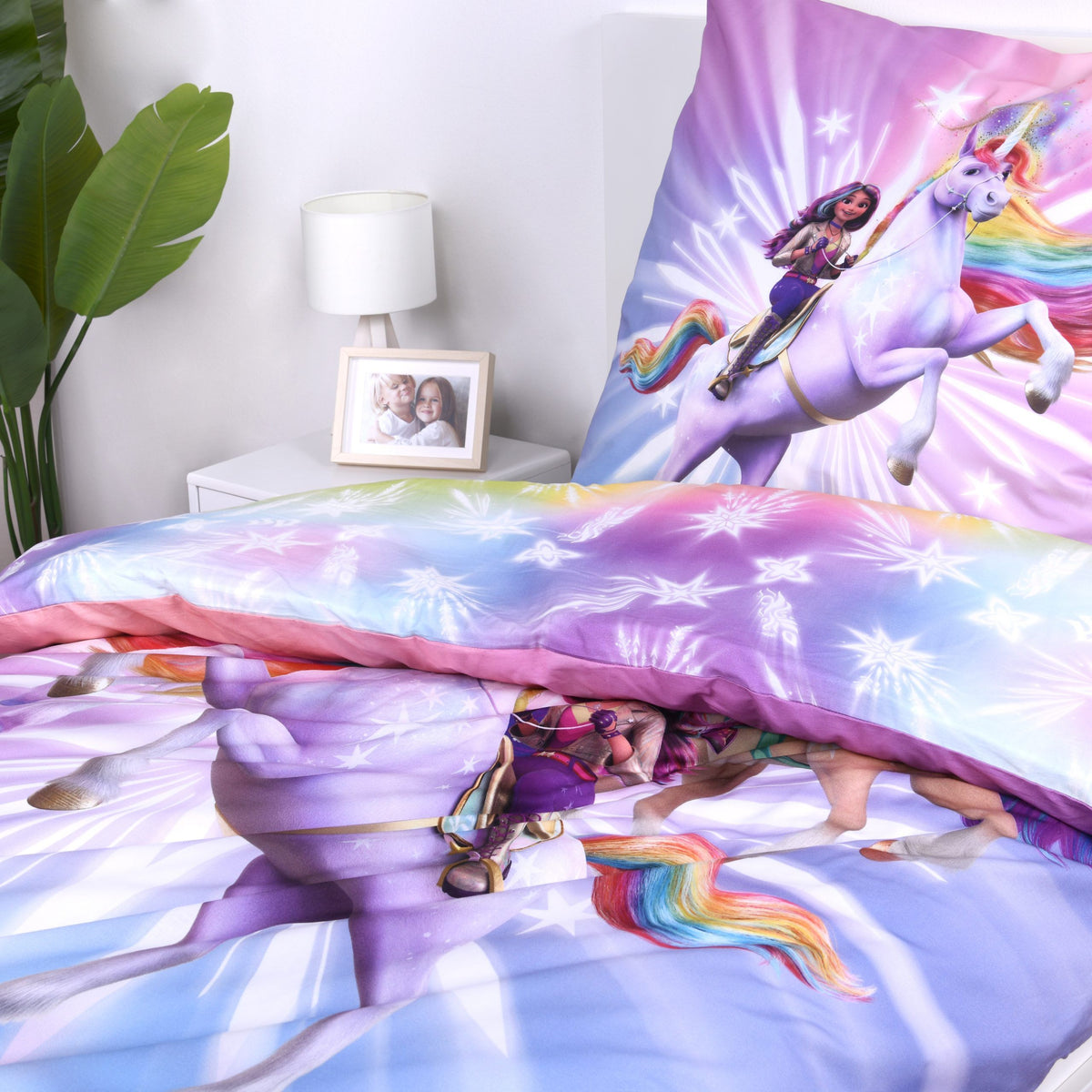 Unicorn Academy Bettwäsche ‘Magic’ aufgeschlagen, Motivseite und Wendeseite sichtbar