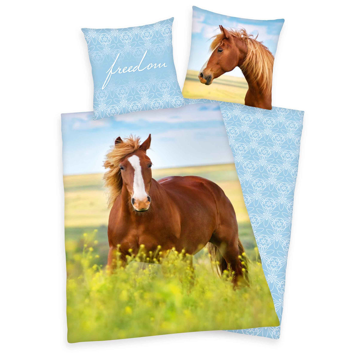 Young Collection Bettwäsche-Set ‘Pferde im Rapsfeld’ 135 x 200 cm: Bettbezug mit Fuchs im Rapsfeld, Wendeseite hellblau mit Ornament, Kissen 80 x 80 cm mit Pferdekopf und „freedom“